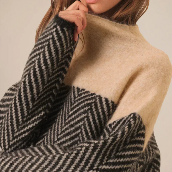 Romane | Chic Sweater