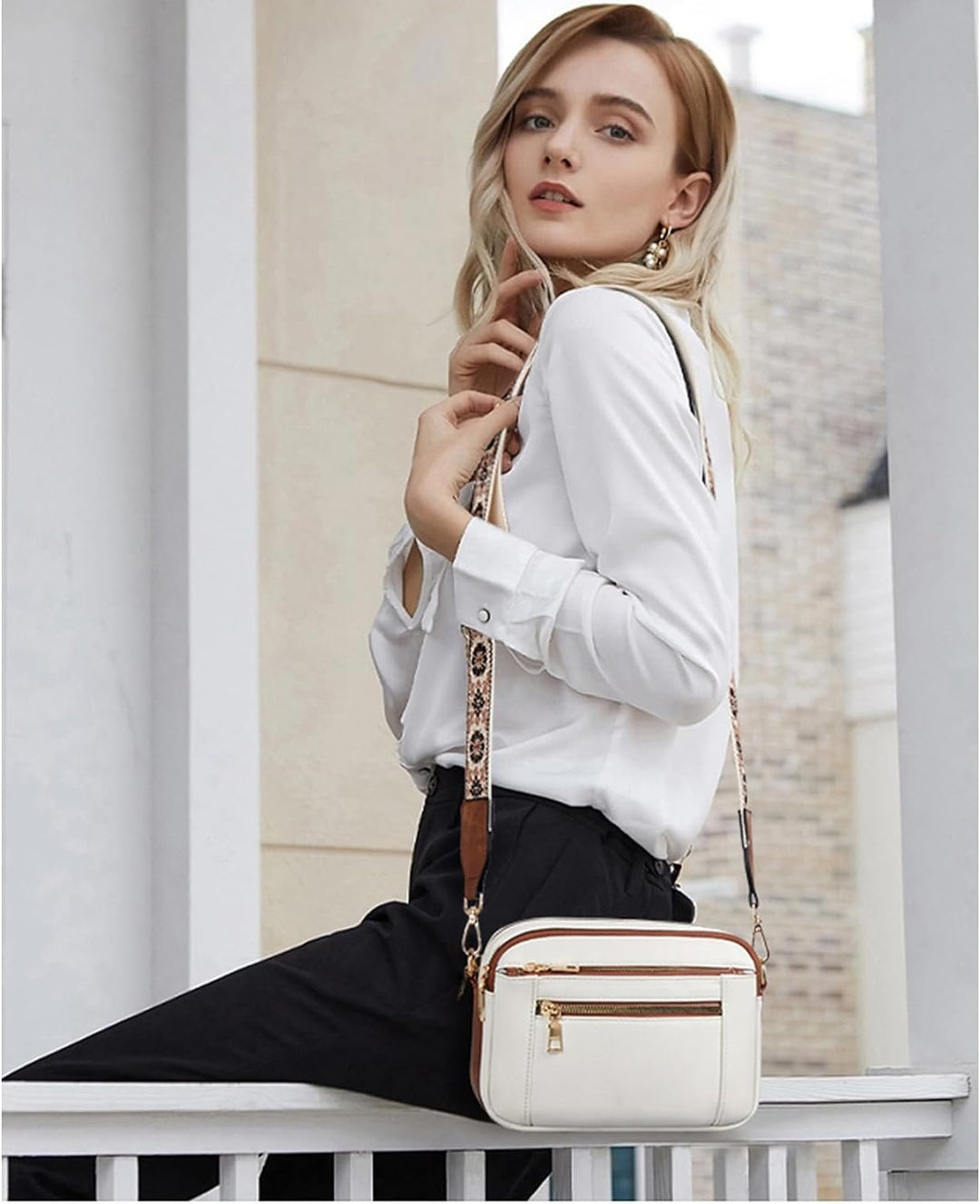 Neva - Timeless Crossbody Bag