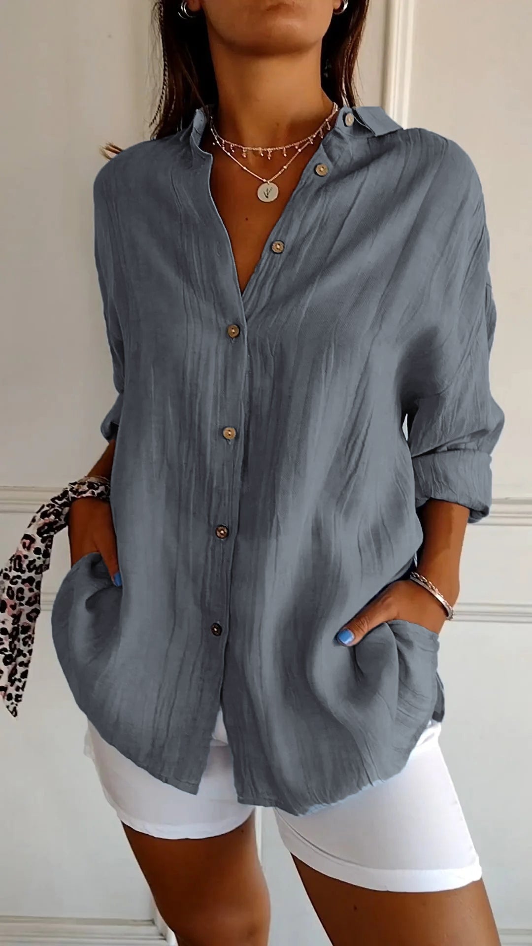 Solstice™ - Elegant shirt with pleated style