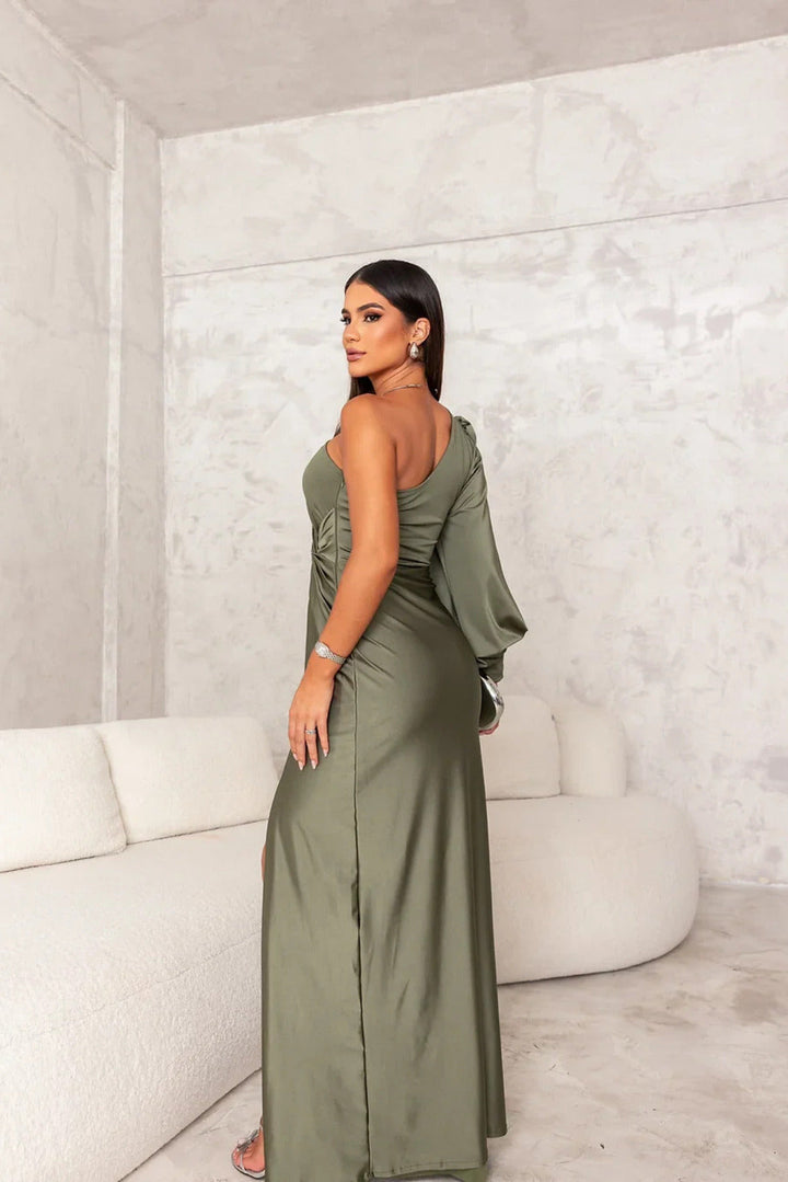 Siyara™ - Elegant and Sophisticated Dress